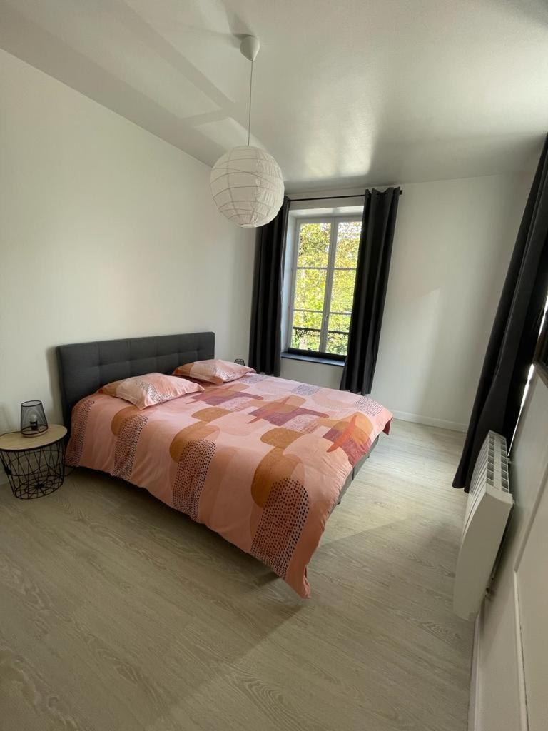 Appartement Le Petit Charcot Charleville-Mézières Kültér fotó