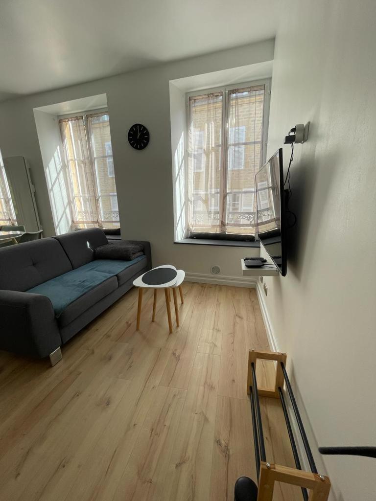 Appartement Le Petit Charcot Charleville-Mézières Kültér fotó